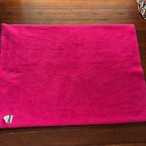 Apparis Kaia AMOUR plush super soft faux fur throw blanket - Picture 6 of 6